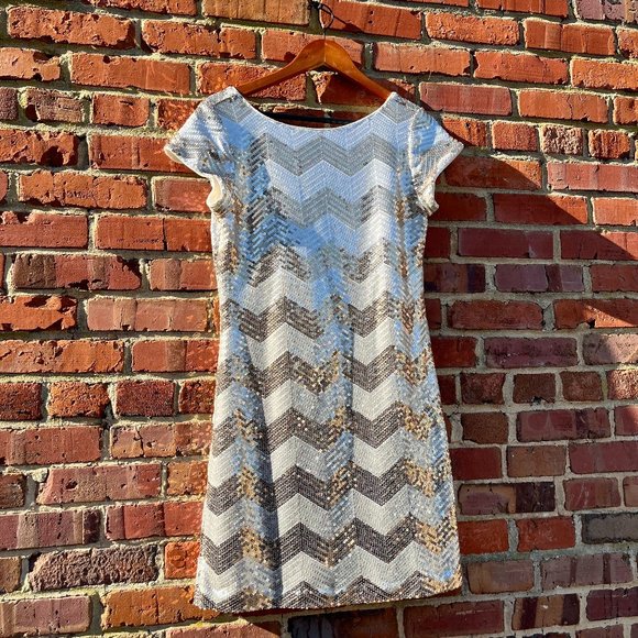 White House Black Market Sequin Dress Gold and Silver Chevron Zig Women’s Medium - Picture 2 of 13